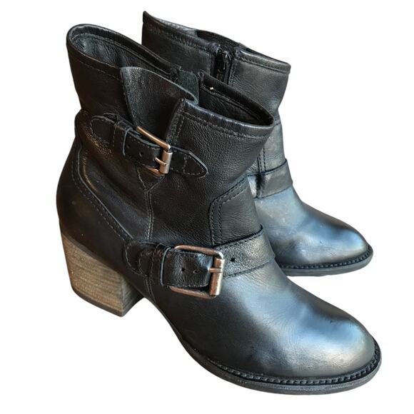 Matisse Shoes - Matisse Distressed Black Leather Moto Style Heeled Booties size 7.5